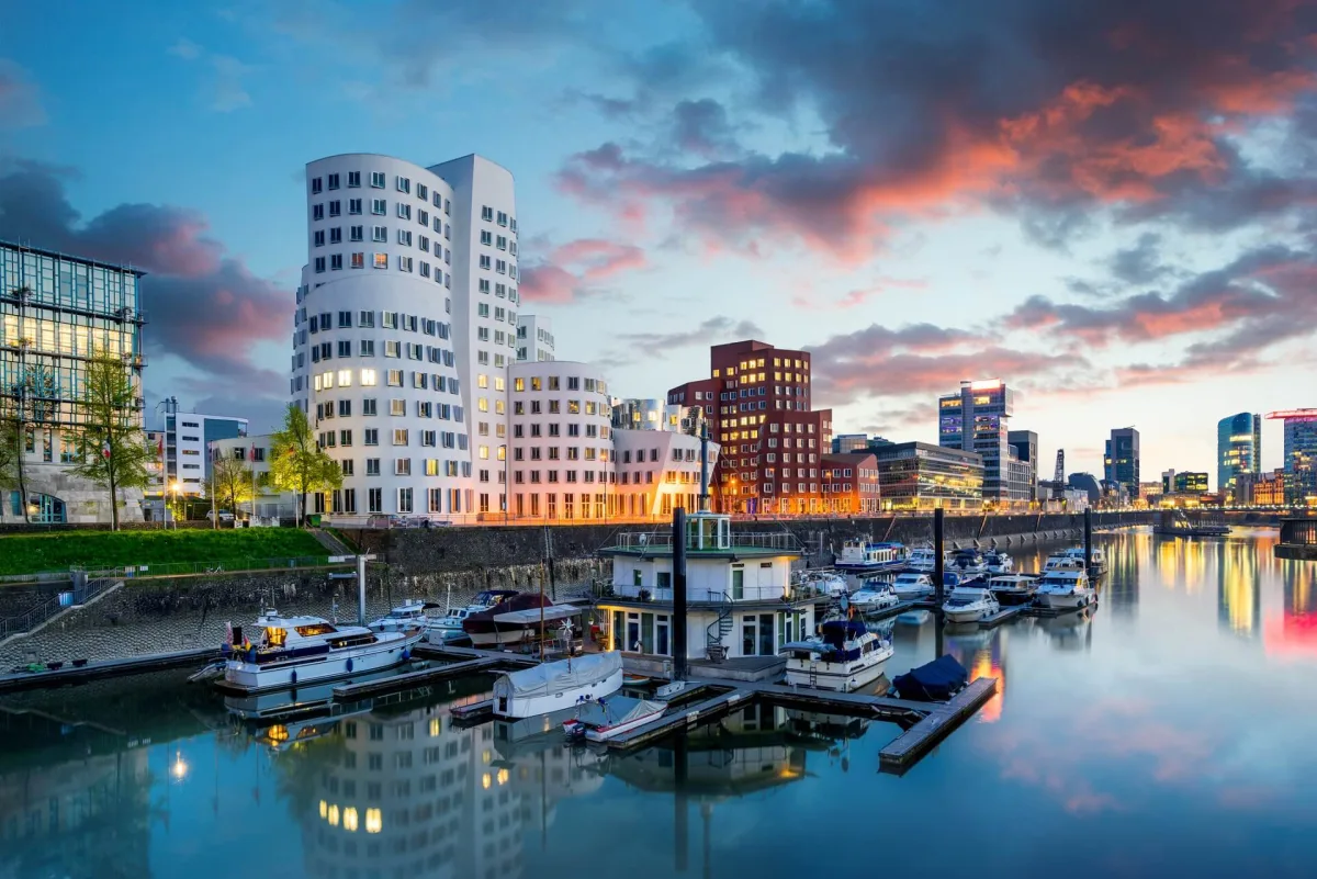 Düsseldorf Rheinturm